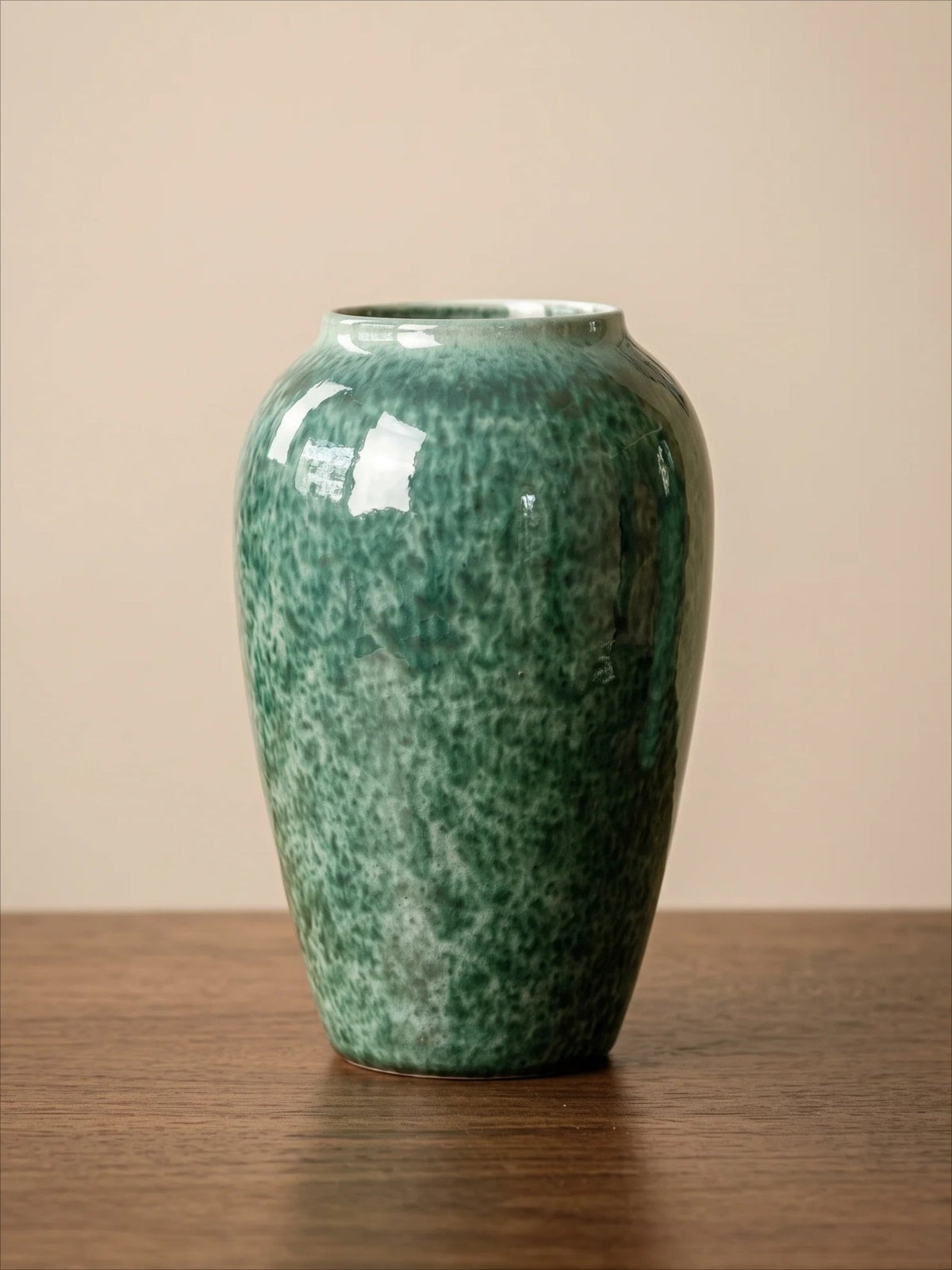 Emerald ceramic vase detail