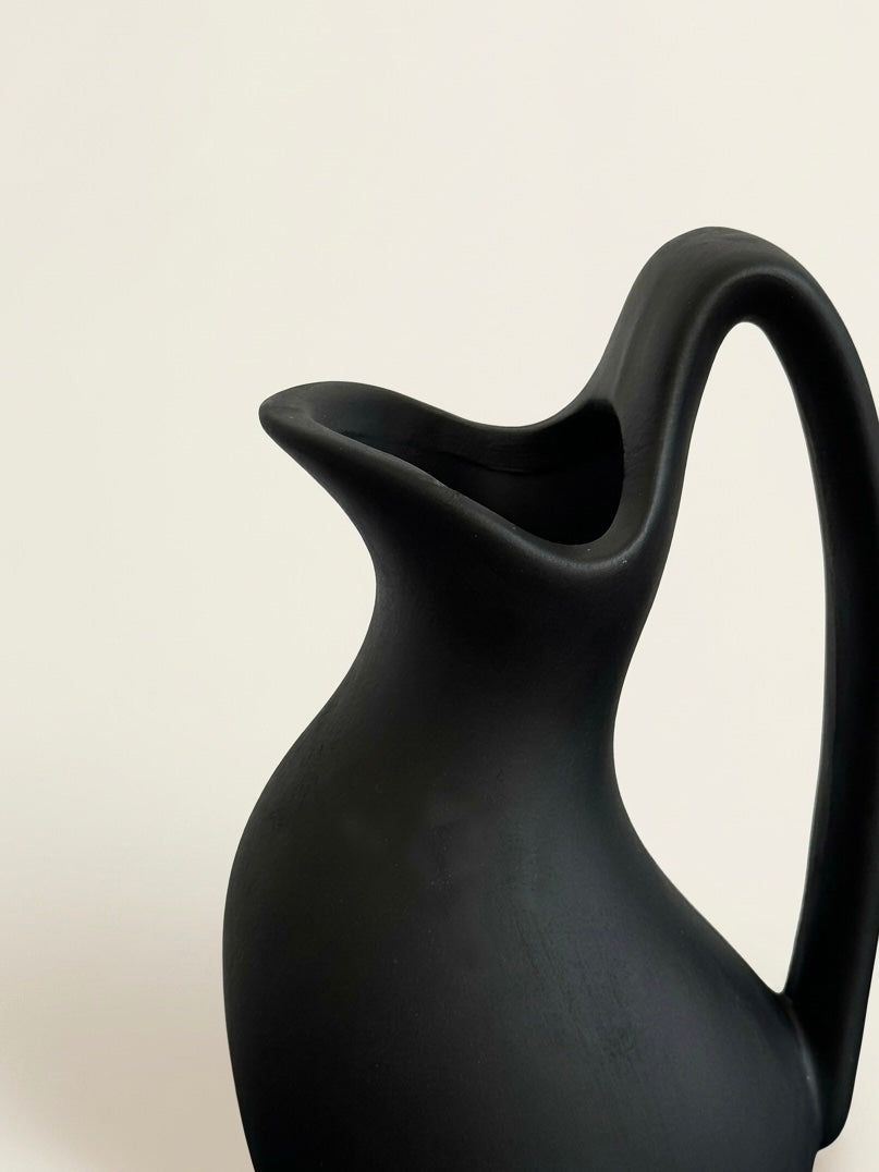 Black swan neck vase styled