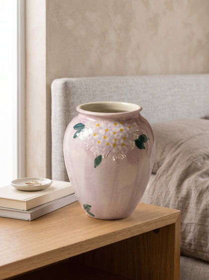 Lilac hydrangea vase with stems