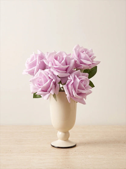 Parisian footed vase detail