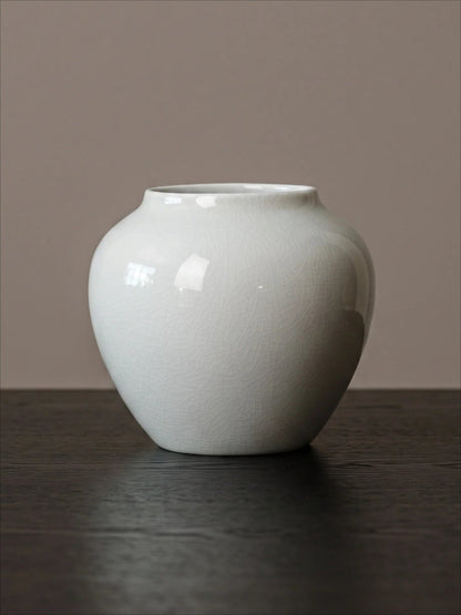 White crackle vase detail