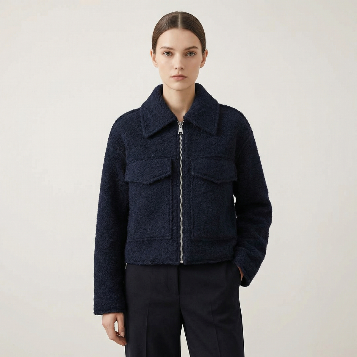Chaqueta bomber casual de mujer con cremallera y corte sastre