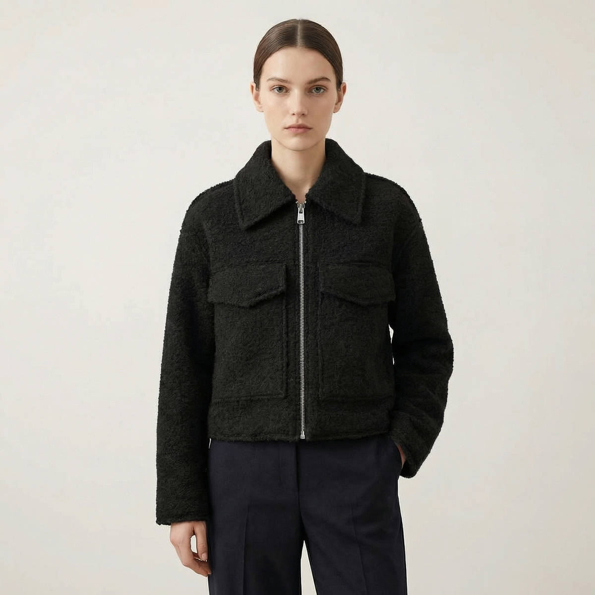 Chaqueta bomber casual de mujer con cremallera y corte sastre