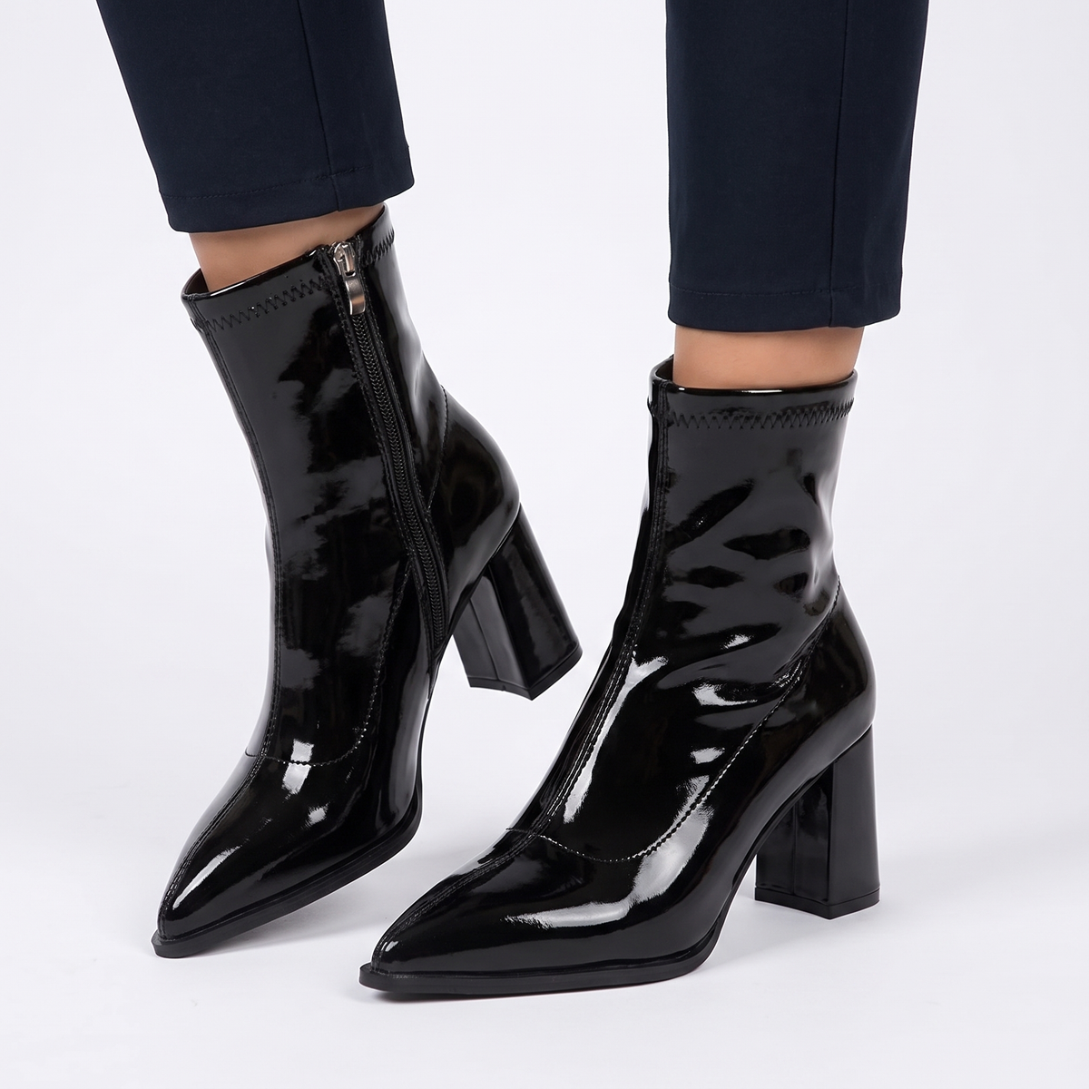 Women's Pointed Toe Ankle Winter Boots Block Heel Zip-Up Bootie