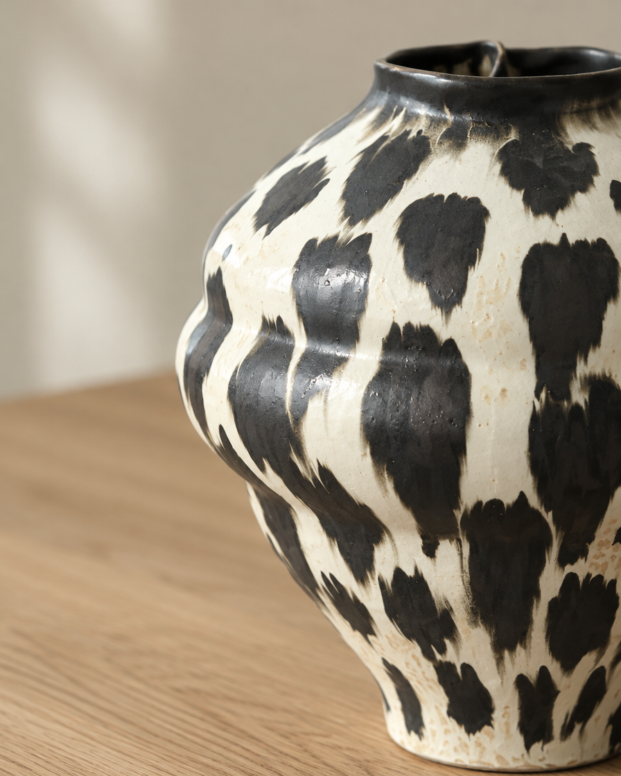 Close-up of the finish of the wabi-sabi black and white porcelain vase